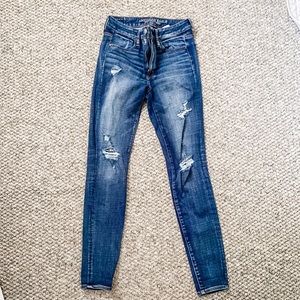American Eagle long skinny distressed jean jeggings